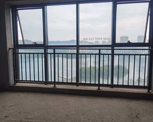 清水毛坯3房2厅2卫,梅溪湖一期一线湖景,视野广,高品质小区