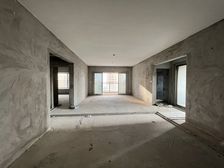 188平高端品质大平层 五房 空间大 客厅宽敞 中介费便宜