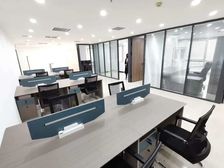 CBD新芒果大厦210平4房间,精装落地窗,5号线众意西路站