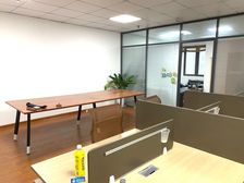 CBD路劲大厦70平1房间,精装落地窗,5号线众意西路站