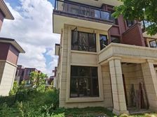 金地3期临湖联排别墅 享受生活从这里开始