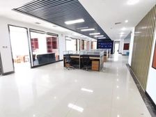 CBD国泰财富860平8房间,精装落地窗,1号线会展中心