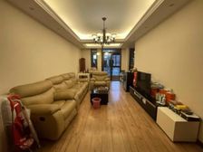 2012年开发商保留房,税费各付的,看房只能联系我,诚意出售