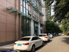 西湖文化广场地铁口儿童医院旁一楼230方招中医口腔美容等业态