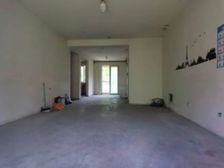 我要控制我自己,不让好房错过眼线,眼睁睁的看着它,确无心出价