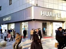 10米挂角展示面(9米层高!年租金13万)送60平外摆包过户