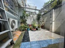 新出 急售 无遮挡(安置老人) 一楼送超大双天井 一梯两户