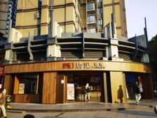 地铁站50m!水果湖广场旁,中北路临街铺子,超大展示面挂角铺