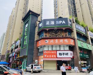独栋转角(金足印象)每平租64,独立电梯,48米超大广告面