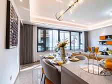 中建春景雅苑 精装修小高层 商场与學校0距离 首付两成送家电