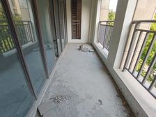 梅岭本部 华信沁园 4室2厅 花园洋房 送车位 莱茵苑旁