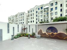 格局好,一楼送花园,南北通三房,楼栋前后无遮挡,视野开阔