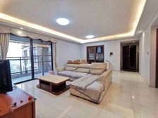 华府一期实用145㎡东南向四房298W高层视野!