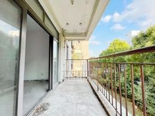 (业主已购七宝三房 )现急售)超大客厅大阳台,适合三代同堂。