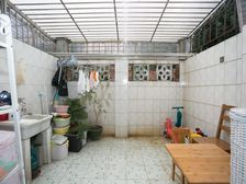 实惠精装2房+大院子,采光通风好,靠花园,满五年,满五年税少