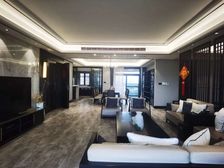 273平豪华装修 带车位卖 中间楼层 景观超级好 通透大阳台