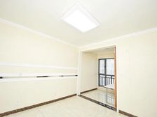 星海国际! 精装修!急售