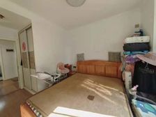 如果你也花园情结 不妨来看看这套 精装修3房 送20平院子