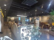 中大银泰城/新天地商圈旺铺出租!餐饮旺铺,租金低!无中介费!