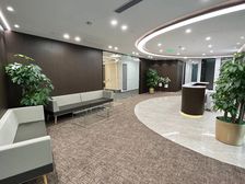 开发商直签 华贸中心 半层1000平米 精装带家具