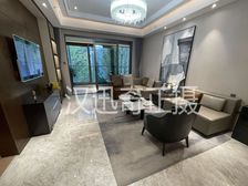 中央文化区楚河汉街融创壹号院通透精装修现房四居室送车位急售!