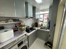 现在房东卖房都这么卷了 精装修拎包即可入住 家具家电全送