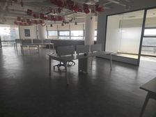 中坤大厦物业直租1200平南向半层央企精装遗留随时看金贸中心