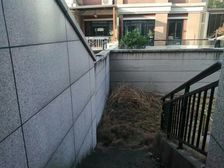 中骏蓝湾香郡 联排别墅 品质社区 私密性高 送前后院子带露台
