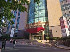 李乃滨推荐首创大厦3层招餐饮,茶楼,美容院,健身房,瑜伽馆