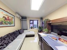 此房满五 低楼层 下楼便利 出行方便 临万达 小外