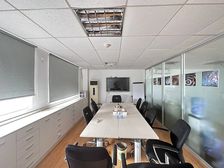 越秀新都会 西门口广场地铁上盖办公室 新宝利中旅商业城星寰