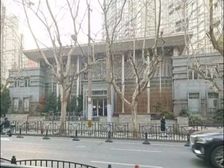 裙楼沿街一拖二,近梅赛德斯奔驰,停车方便,可分层租,适合各行