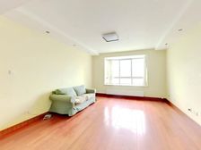 新上地铁口大两居,精装保养好,拎包入住!楼层位置佳