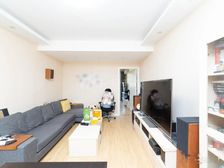 建萍学不占,小区只此一套,全屋精装修,采光刺眼,诚意出售