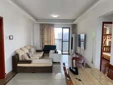 东城华庭 4房 送车位 中层 南向 急售 包税费 价格可谈