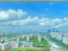 奥体中心业主直租停车费300每月拎包入住赠送免租期