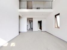 高楼层 喜鹊缳绕式景观阳台 看房有钥匙 业主诚意出售