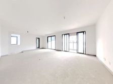 狮山原著,纯毛坯,户型正气,三房朝南,看房有密码