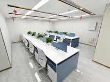 朝阳门商圈 银河SOHO 精装修带家具 高区正对电梯 特价租