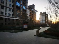 鹿泉区 现房小高洋房 电梯入户赠送多 公共区域精装 品质住房