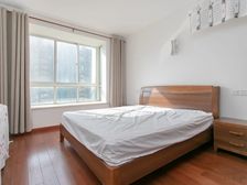 师三九年 漕宝路 品质小区 两房 电梯小高层 得房率高 满五