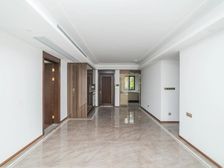 急售 中海云樾里 4室2厅2卫 精装修