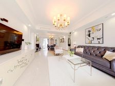 中海九号公馆 190平 四房正朝南 保养9.5成新 带车位