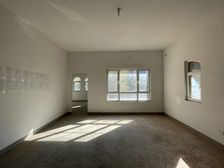 (专做香江)类独栋边户 院300平 毛坯房业主诚意出售