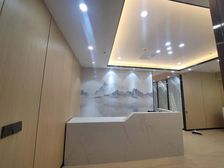 金水区农业路花园路地铁口兰德中心300平精装全套家具4加1格