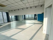 市中心酒吧街旁 平通间 行业不限 商圈成熟 CEPA大厦