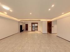 江北嘴 带地暖品质万科大平层 精装4房3卫 采光充足