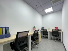 物业直租 甲级豪装小型办公室 来电即享优惠 可办理签证