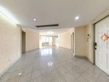 国贸永安里燕华苑,190平三居,839万,东北向,高楼层钥匙