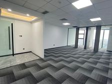 地铁口世金中心 拎包入住 豪华装修 可注册 空调自控 好停车